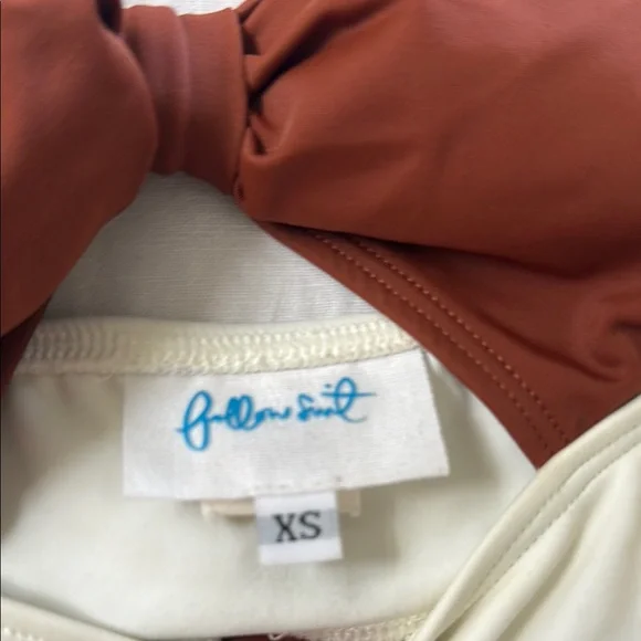 Two-Tone Swimsuit - Picture 3 of 3